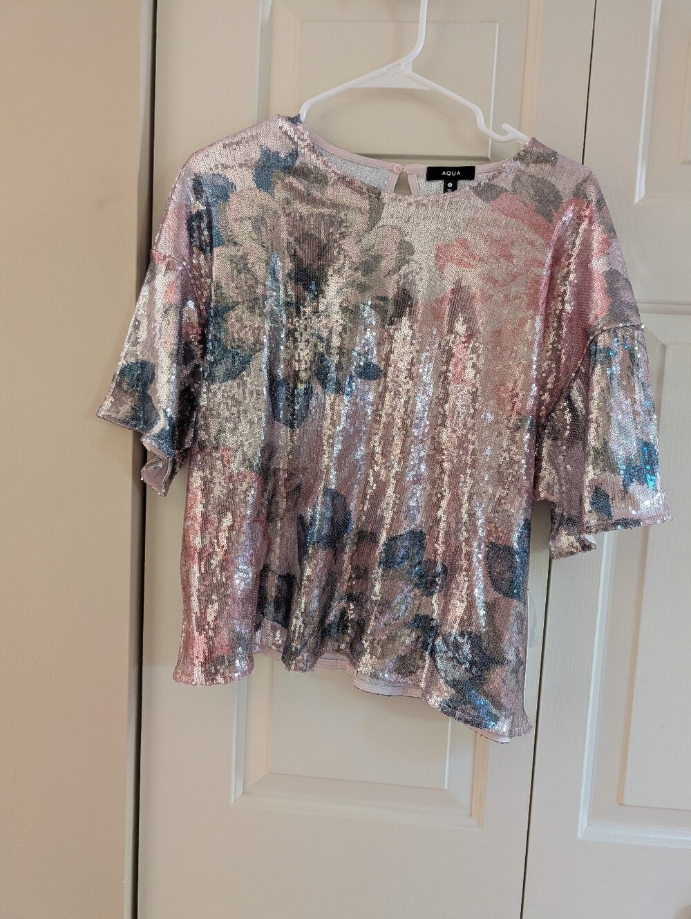 Sequin Top - Picture 2 of 4